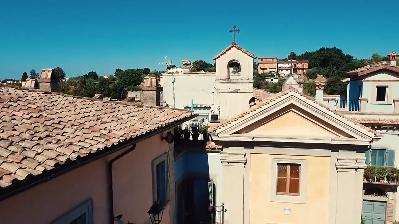 Formello: i tetti del borgo dall'alto (foto del comune, non dell'attività)